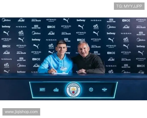 Here we go罗马诺确认19岁曼城中场埃切维里租借加盟吉罗纳