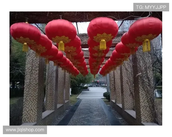 以百分之四十八点六得票理查兹当选二零二五美国足协年度最佳球员